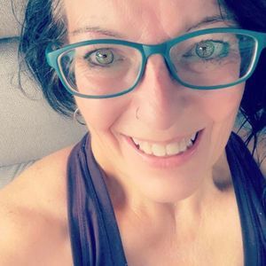 Meet your Posher, Pamela